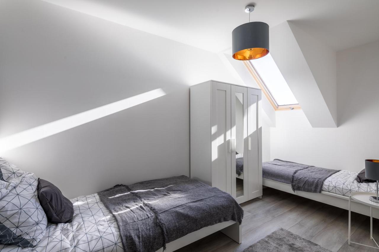 Stafetahaz Apartmanok Вац Экстерьер фото