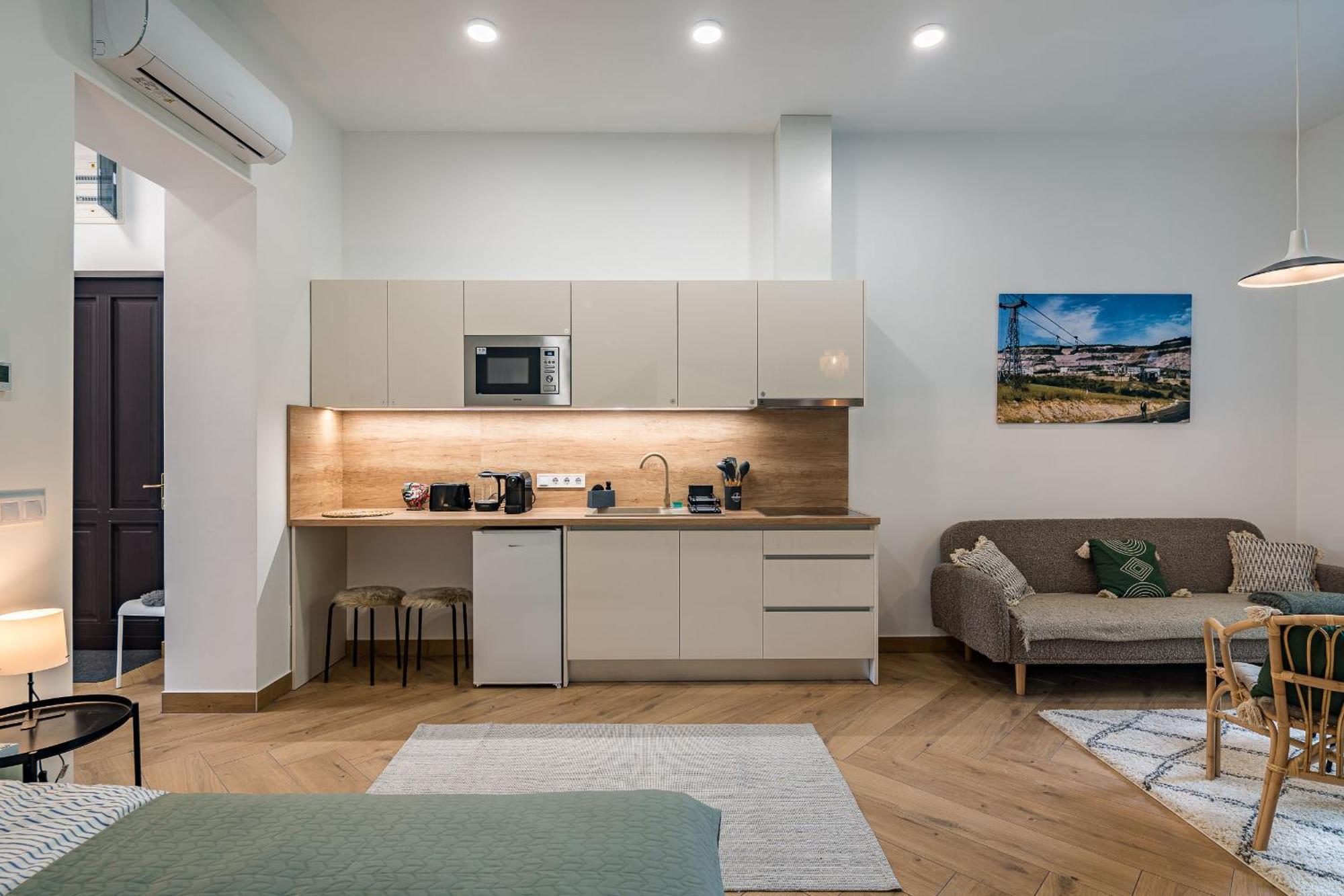 Stafetahaz Apartmanok Вац Экстерьер фото